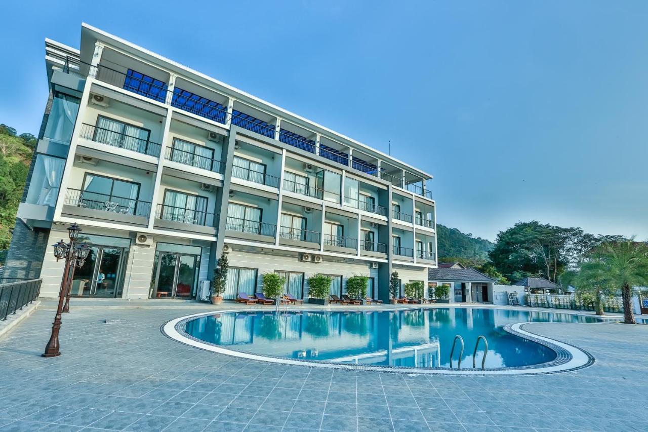 Kep Bay Hotel & Resort Exterior photo